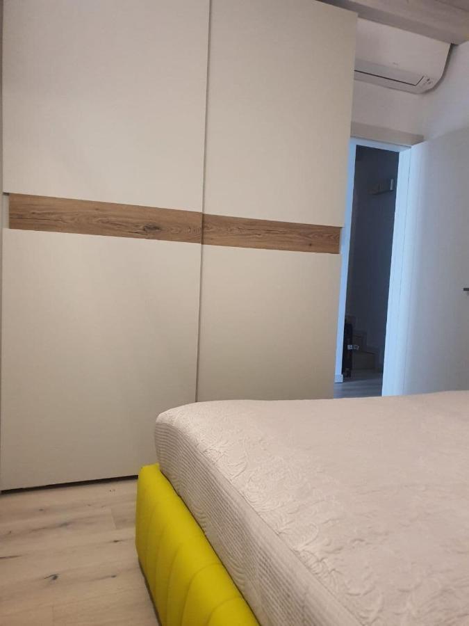 Sweet Dream Deluxe Apartment Сирмионе Екстериор снимка