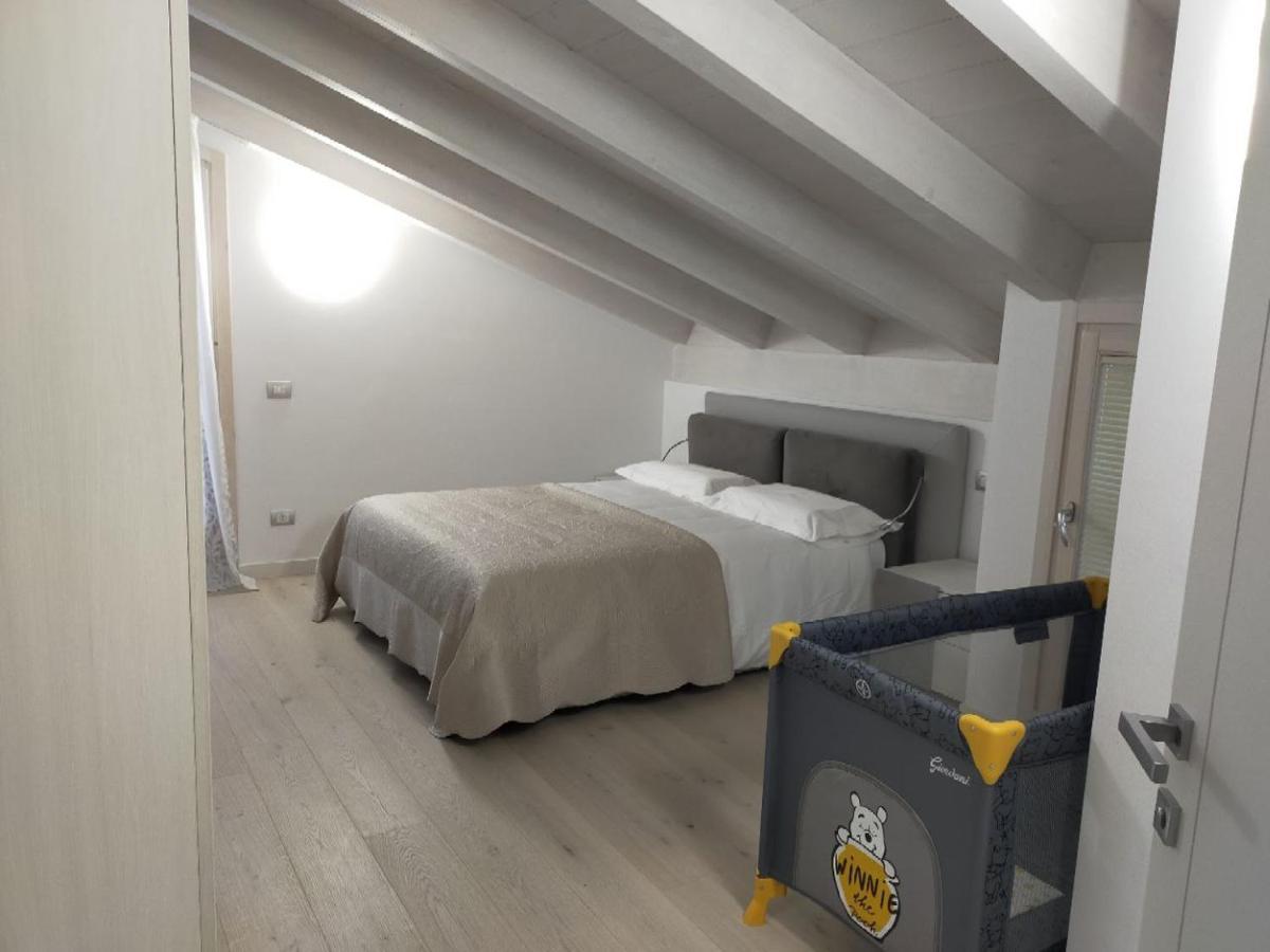 Sweet Dream Deluxe Apartment Сирмионе Екстериор снимка