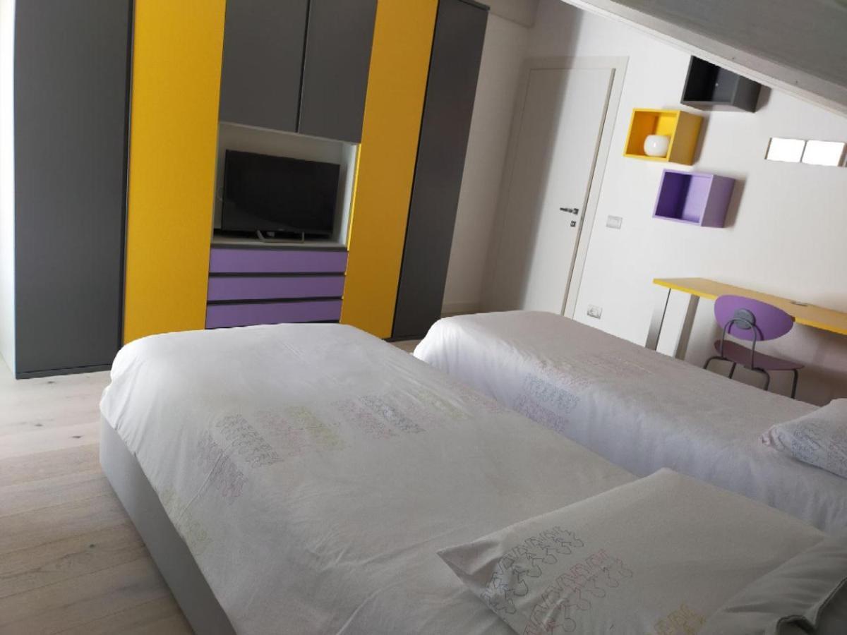 Sweet Dream Deluxe Apartment Сирмионе Екстериор снимка