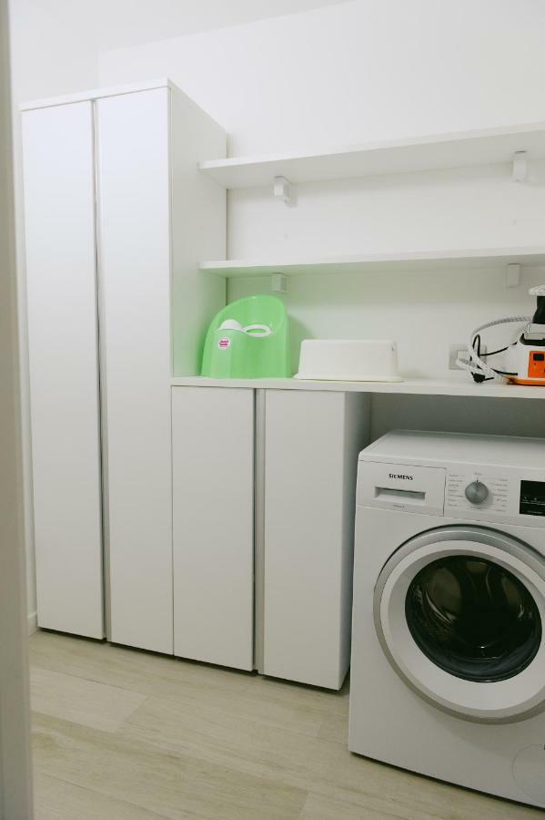 Sweet Dream Deluxe Apartment Сирмионе Екстериор снимка