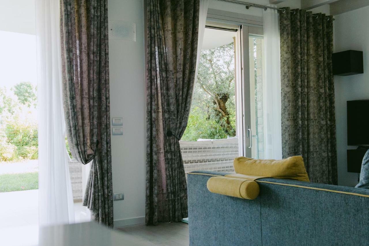 Sweet Dream Deluxe Apartment Сирмионе Екстериор снимка