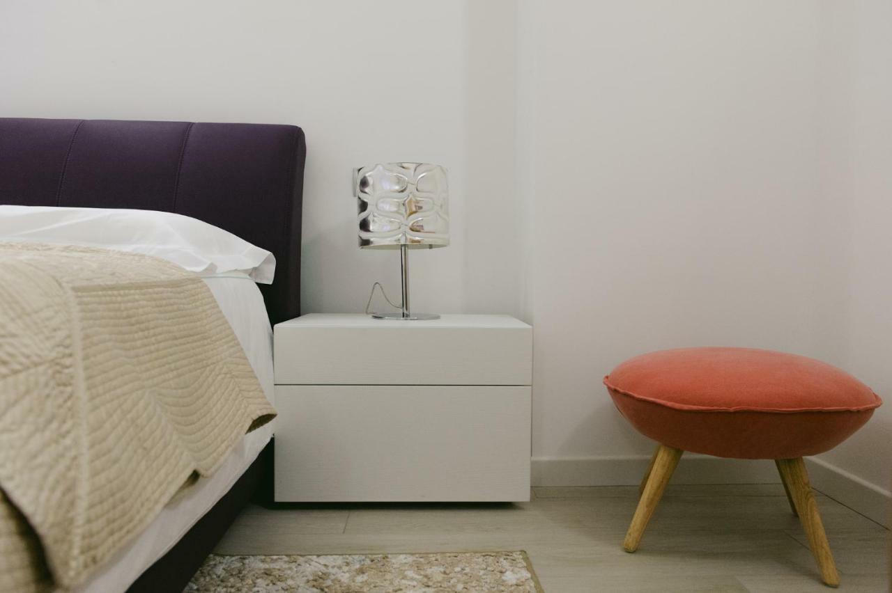 Sweet Dream Deluxe Apartment Сирмионе Екстериор снимка